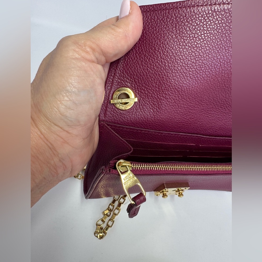 Auth. Louis Vuitton Empriente Saint Germain Pochette in Burgundy - Picture 9 of 13